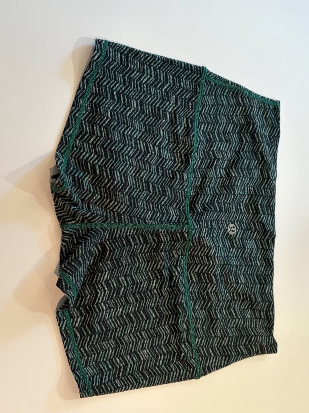 Lululemon Boogie Short (Roll Down) Irregular Spacebone Sea Mist Deep Green - Picture 5 of 6